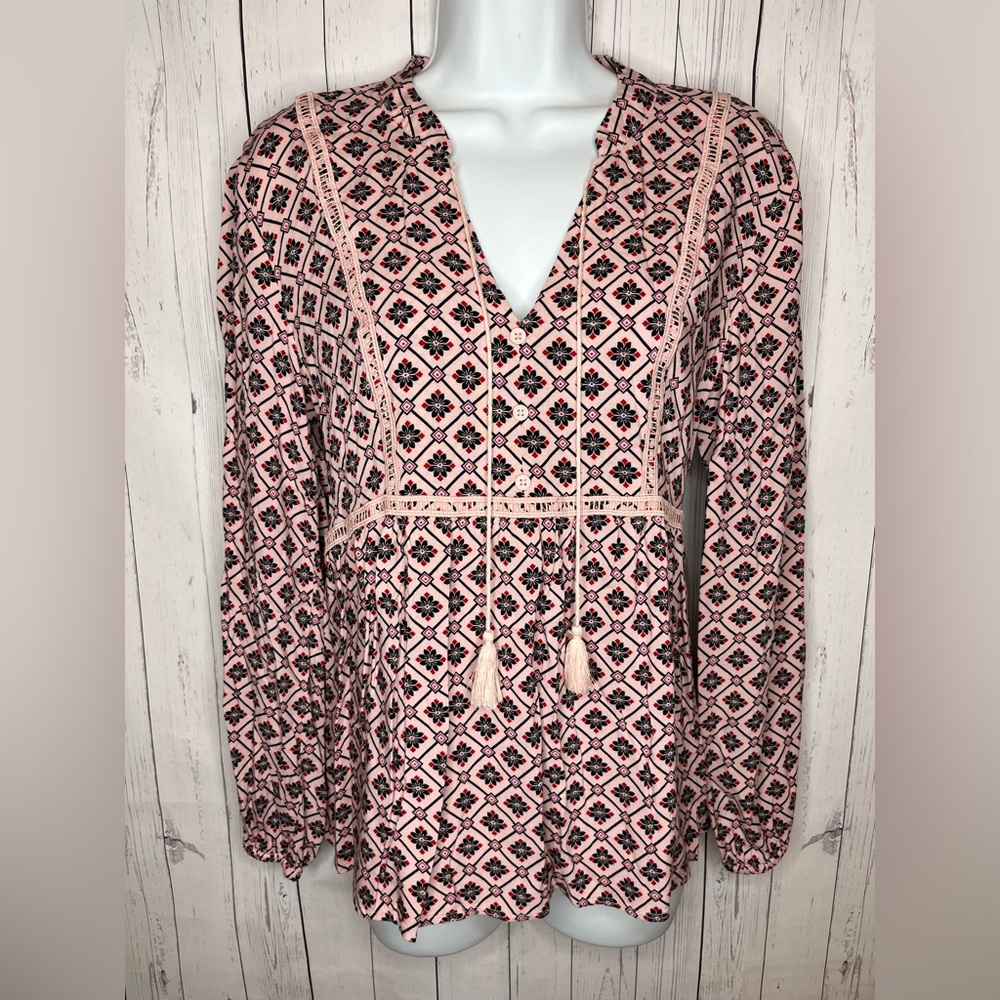 Love, Fire Babydoll Top Women’s Large Pink & Black Floral Long Sleeve V-Neck